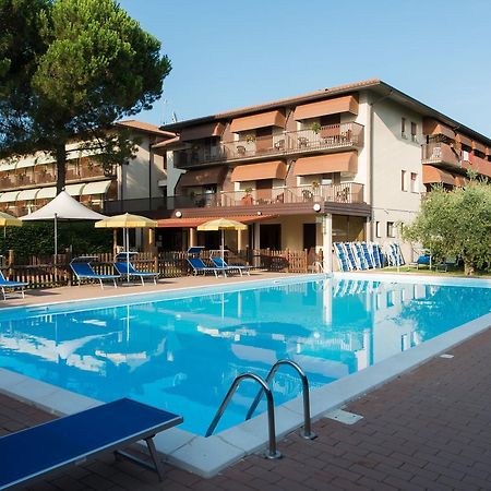 Hotel Torricella Маджоне Екстер'єр фото