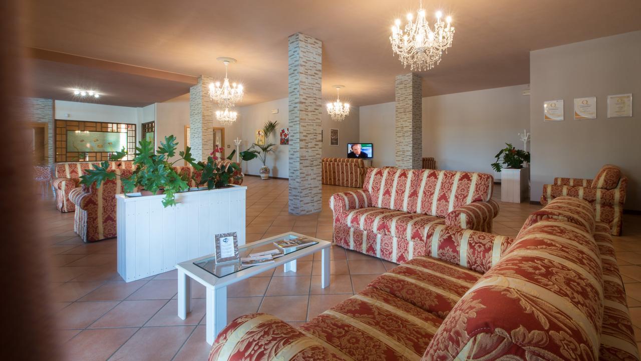 Hotel Torricella Маджоне Екстер'єр фото